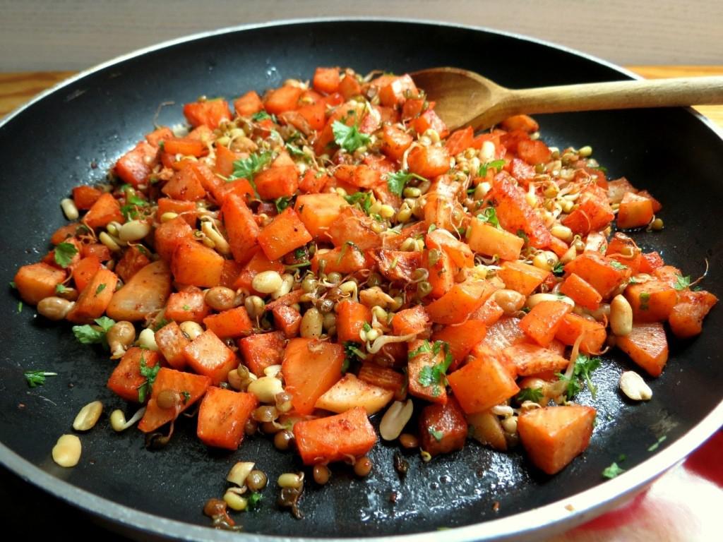 Czarna rzepa z tandori masala, www.zniejednegogarnka.pl