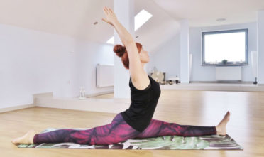 szpagat, hanumanasana, rozciąganie, trudne asany